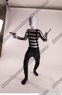 10 2019 01 JIRKA STANDING POSE WITH TWO GUNS